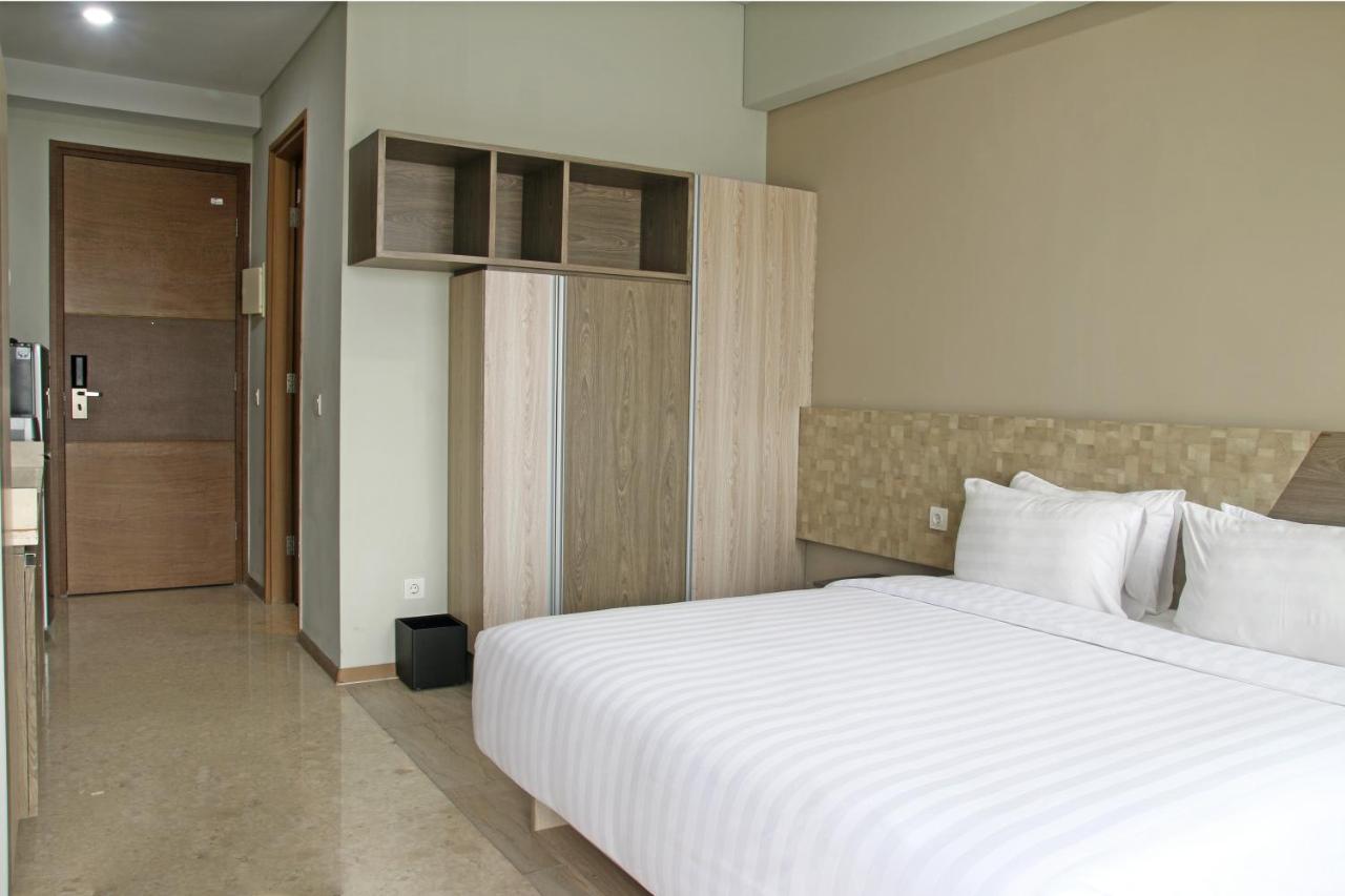 Graha Makara Suite Hotel & Residence ชีการัง ภายนอก รูปภาพ