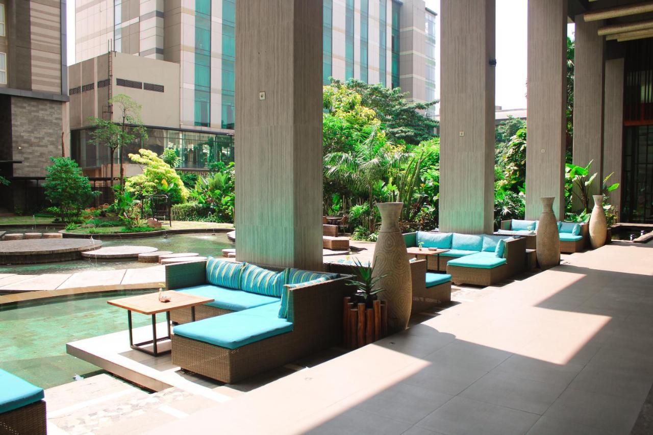 Graha Makara Suite Hotel & Residence ชีการัง ภายนอก รูปภาพ
